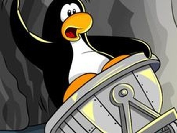 Club Penguin: Cart Surfer Online Arcade Game